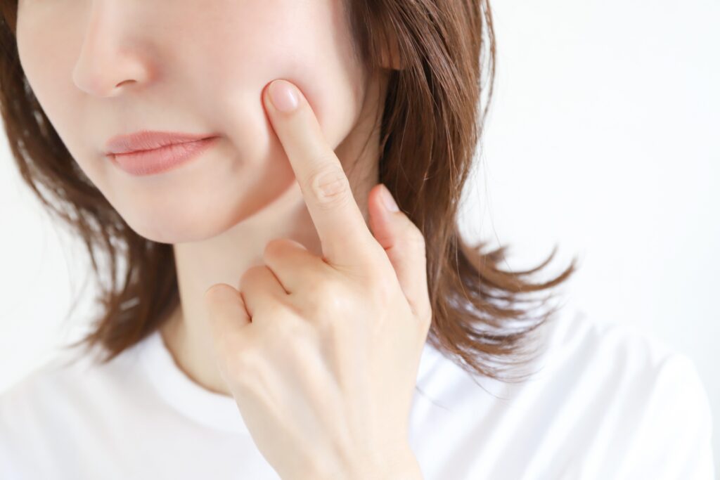イソトレチノインの効果はいつから?1〜6カ月の肌変化・初期悪化・効かないと感じる理由を解説