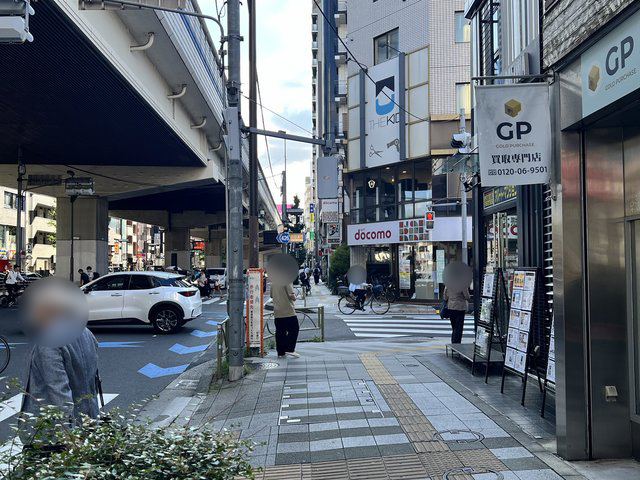 駒沢大学駅前交差点